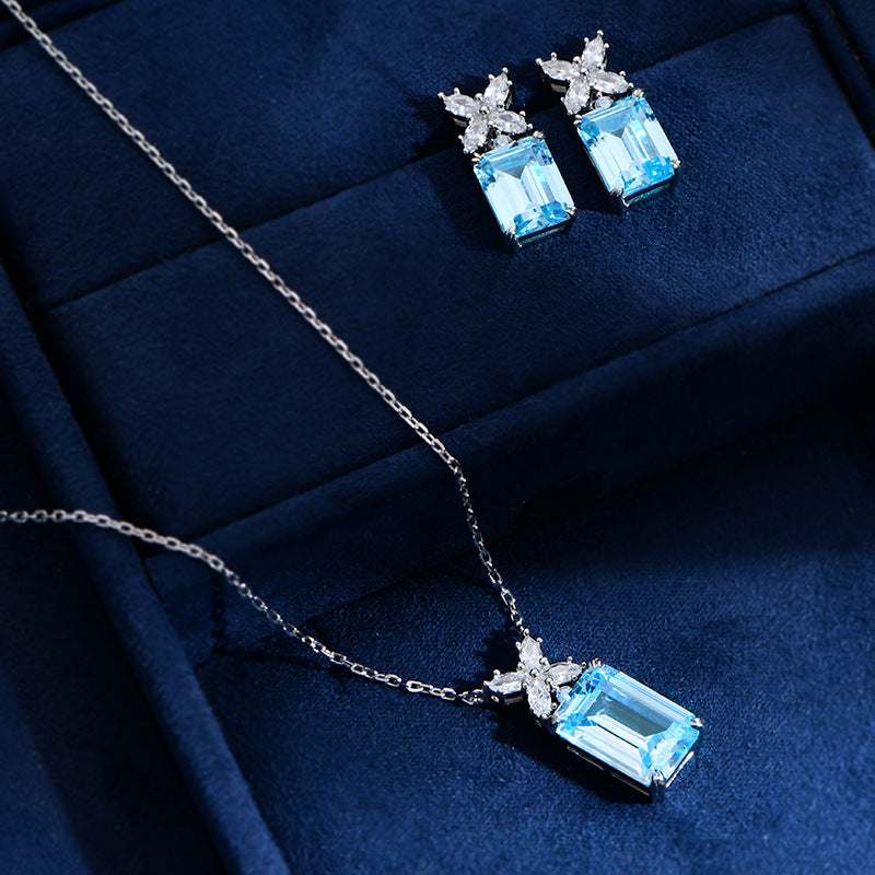 aquamarine necklace